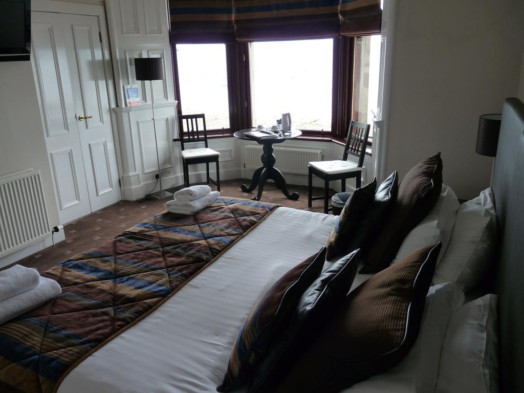 The Spinnaker Hotel 구럭 객실 사진