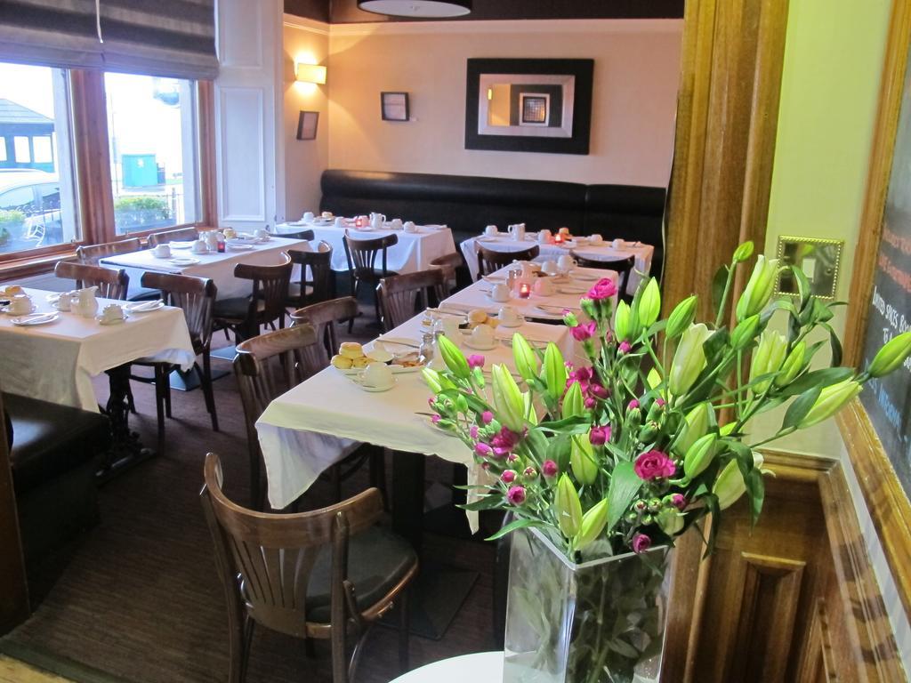 The Spinnaker Hotel 구럭 외부 사진