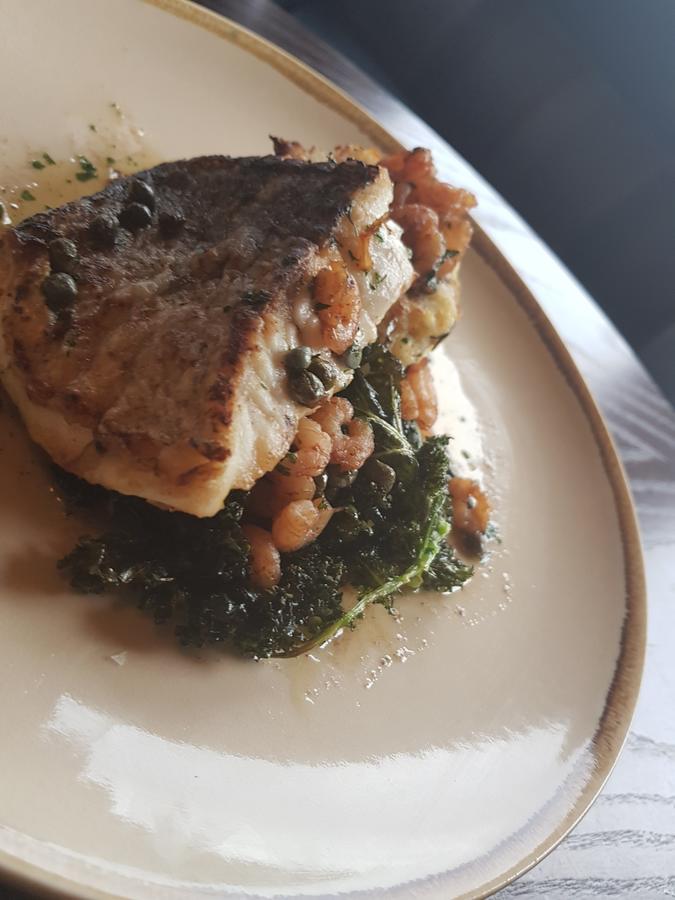 The Spinnaker Hotel 구럭 외부 사진