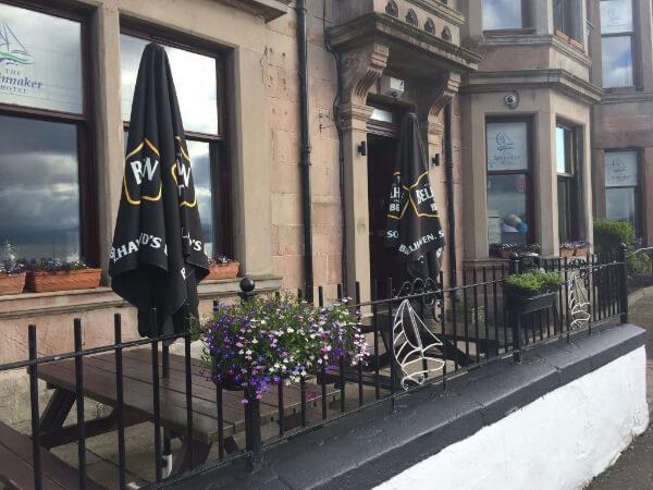 The Spinnaker Hotel 구럭 외부 사진