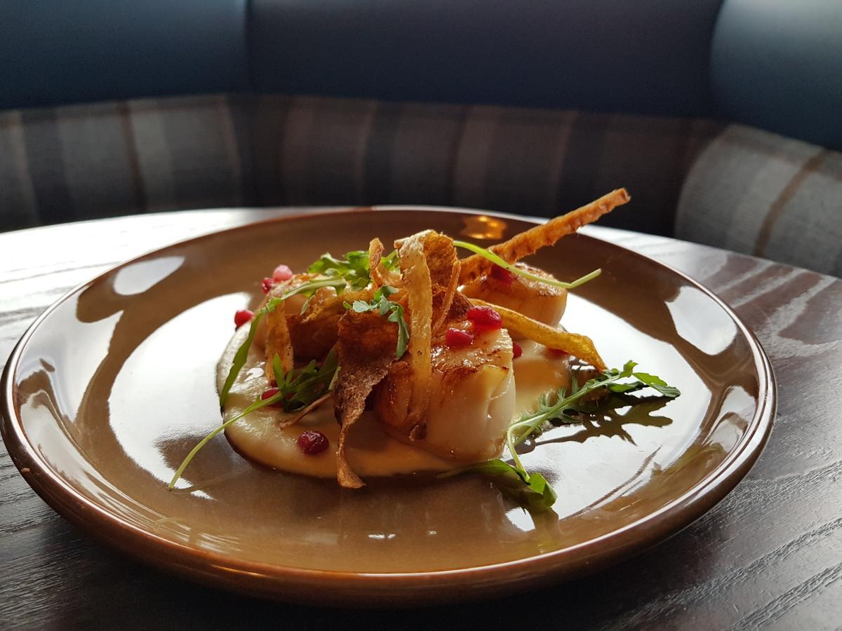 The Spinnaker Hotel 구럭 외부 사진